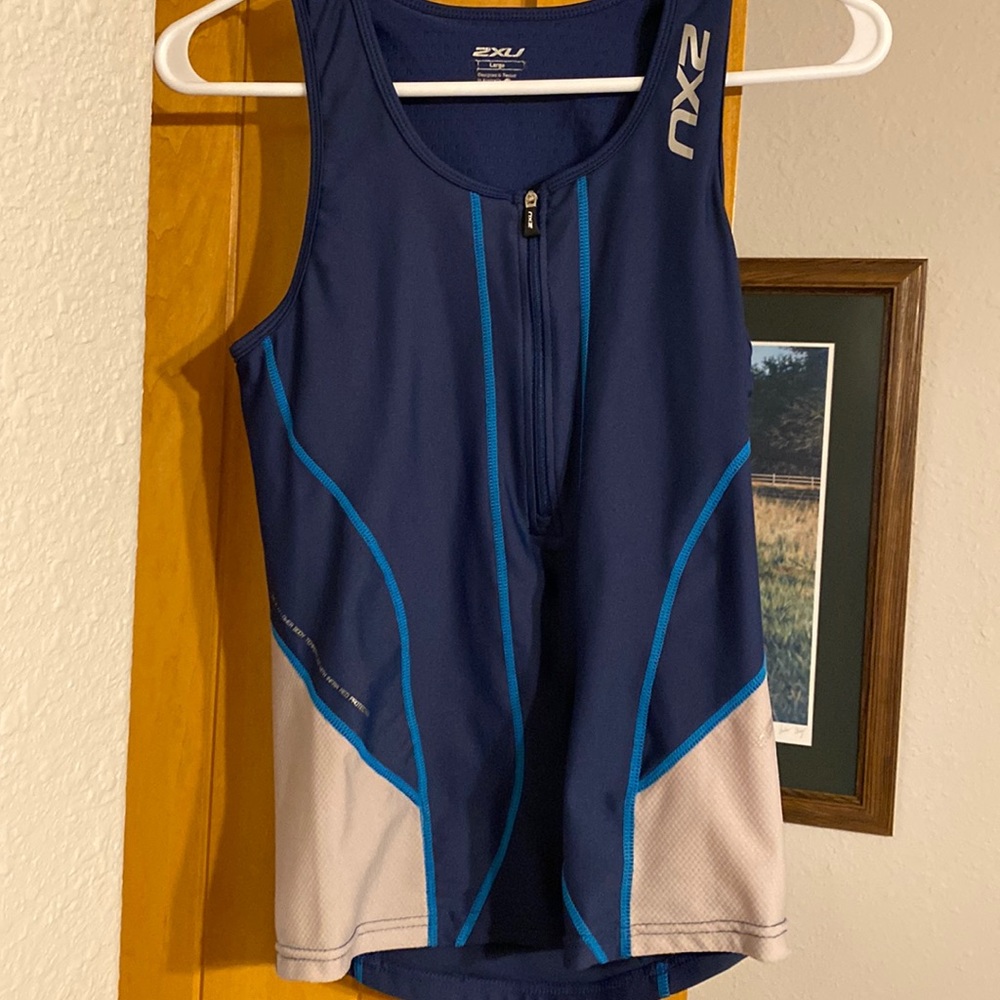 2XU Triathlon/Cycling Tank with Black shorts